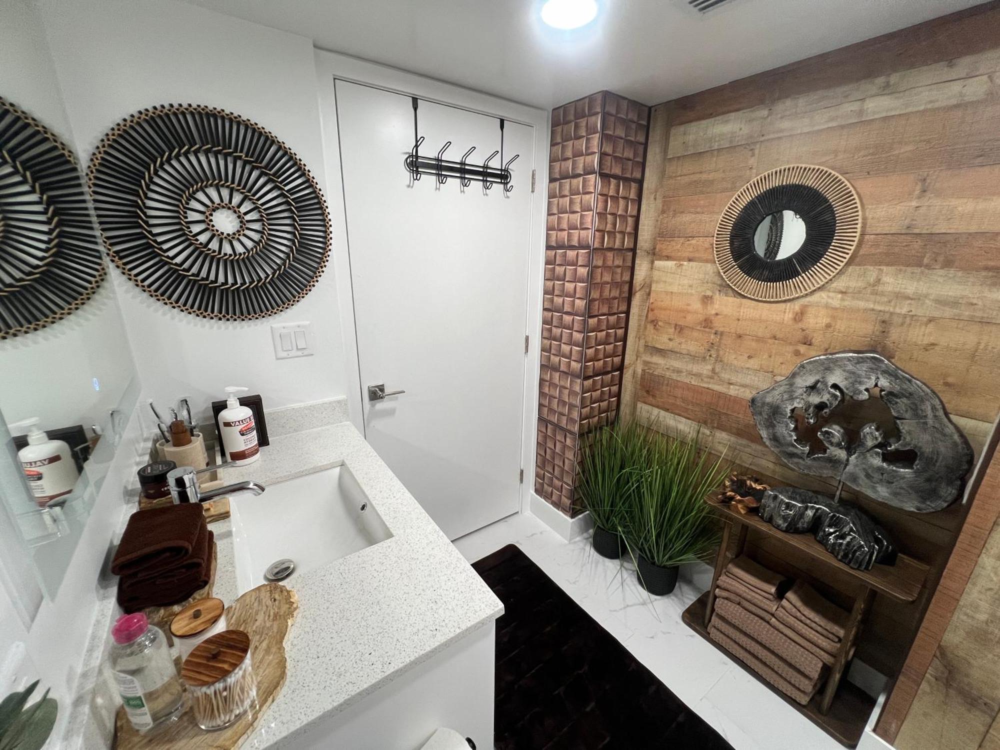 Miami Wood Apart Hotel New 2024 - Private Terrace - Free Garage - Beach 5 Min Hollywood Exterior foto